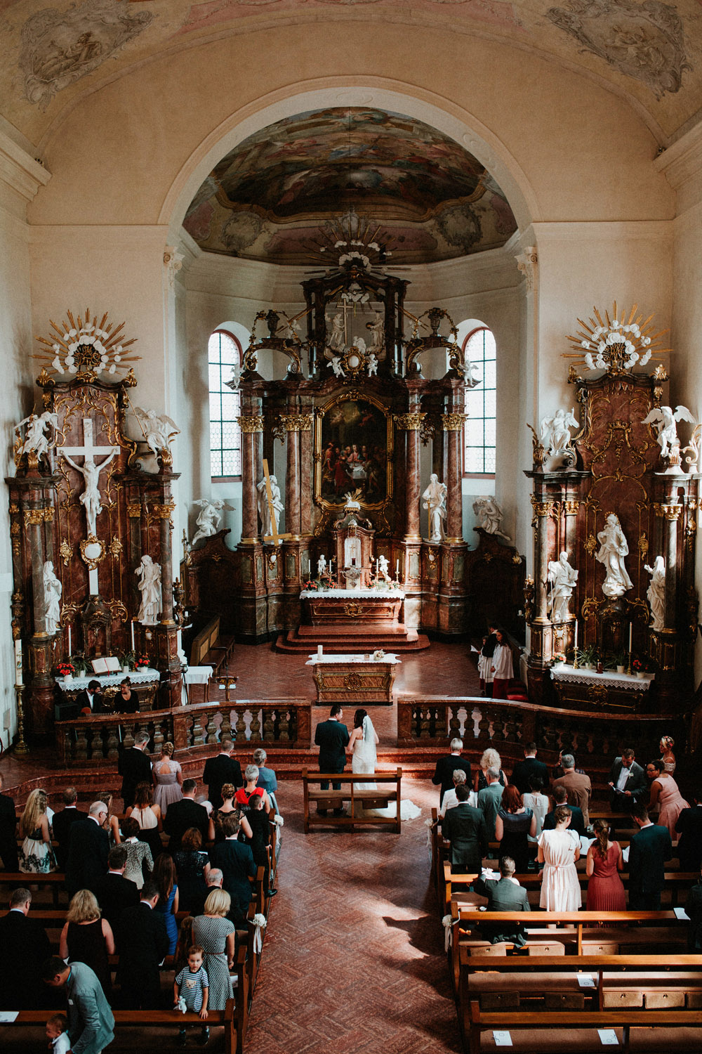Hochzeitsfotograf_kleine_residenz_am_Schloss_Massenheim_Frankfurt